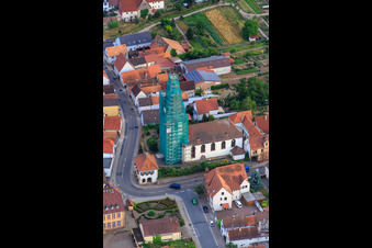 Échafaudage d'église catholique de Leidner GmbH Gerüstbau, Landau à Ottersheim bei Landau dans le département Rhénanie-Palatinat, Allemagne depuis l'avion