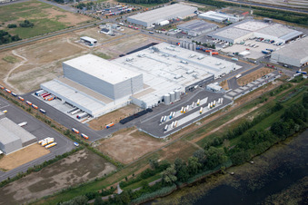 Zone industrielle d'Oberwald à Wörth am Rhein dans le département Rhénanie-Palatinat, Allemagne vue d'en haut