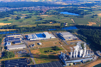 Photographie aérienne de Zone industrielle d'Oberwald vue du sud-est à Wörth am Rhein dans le département Rhénanie-Palatinat, Allemagne