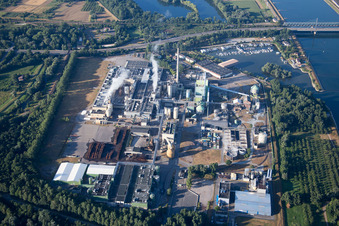 Vue aérienne de Borregaard Deutschland GmbH et Maxauer Papierfabrik GmbH à le quartier Knielingen in Karlsruhe dans le département Bade-Wurtemberg, Allemagne