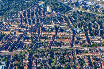 Vue aérienne de Entre Kaiserallee et Kriegsstr à le quartier Weststadt in Karlsruhe dans le département Bade-Wurtemberg, Allemagne