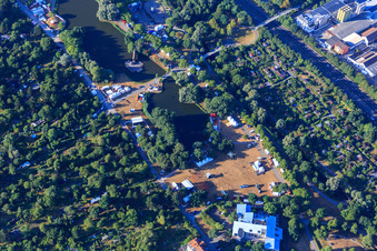Vue aérienne de Installation Günther Klotz, Le Festival, Mont Klotz à le quartier Südweststadt in Karlsruhe dans le département Bade-Wurtemberg, Allemagne