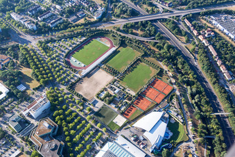 Vue aérienne de Quartier Südweststadt in Karlsruhe dans le département Bade-Wurtemberg, Allemagne