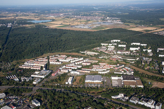 Vue oblique de Quartier Oberreut in Karlsruhe dans le département Bade-Wurtemberg, Allemagne