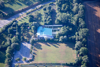 Vue aérienne de Maison de sécurité à le quartier Wolfartsweier in Karlsruhe dans le département Bade-Wurtemberg, Allemagne