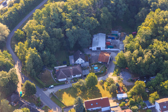 Vue oblique de Hohenwettersbacherstraße 38, « atelier jeunesse ouvert Karlsruhe » à la carrière à le quartier Grünwettersbach in Karlsruhe dans le département Bade-Wurtemberg, Allemagne