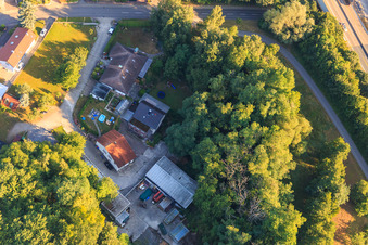 Hohenwettersbacherstraße 38, « atelier jeunesse ouvert Karlsruhe » à la carrière à le quartier Grünwettersbach in Karlsruhe dans le département Bade-Wurtemberg, Allemagne vu d'un drone
