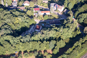 Hohenwettersbacherstraße 38, « atelier jeunesse ouvert Karlsruhe » à la carrière à le quartier Grünwettersbach in Karlsruhe dans le département Bade-Wurtemberg, Allemagne d'un drone