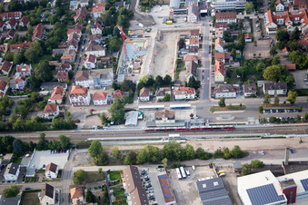 Au centre-ville" Nouveau bâtiment de RiBa GmbH entre Bismarck- et Gartenstr. à Kandel dans le département Rhénanie-Palatinat, Allemagne hors des airs