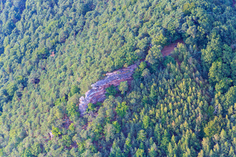 Vue aérienne de Orensfels à Frankweiler dans le département Rhénanie-Palatinat, Allemagne