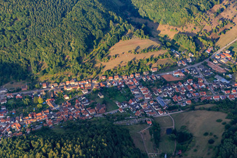 Vue aérienne de Badtstr à Eußerthal dans le département Rhénanie-Palatinat, Allemagne