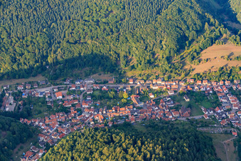 Vue aérienne de Haingeraldestr à Eußerthal dans le département Rhénanie-Palatinat, Allemagne