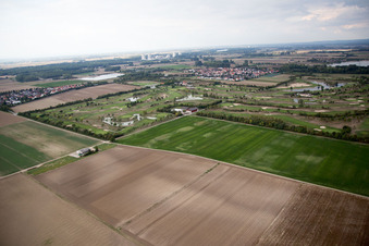 Vue oblique de Terrain de golf Golfpark Biblis-Wattenheim *****GOLF absolu à Wattenheim à le quartier Nordheim in Biblis dans le département Hesse, Allemagne