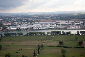 Photographie aérienne de Zone industrielle N depuis l'est à Worms dans le département Rhénanie-Palatinat, Allemagne