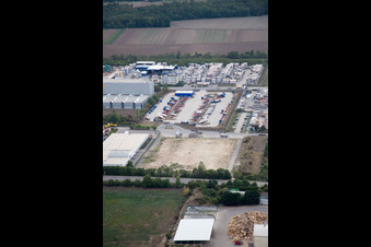 Vue aérienne de Zone industrielle Im Langgewan, société de transport Kube & Kubenz à Worms dans le département Rhénanie-Palatinat, Allemagne