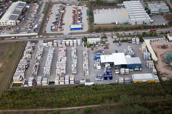 Photographie aérienne de Zone industrielle Im Langgewan, société de transport Kube & Kubenz à Worms dans le département Rhénanie-Palatinat, Allemagne