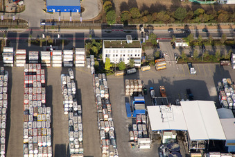 Vue oblique de Zone industrielle Im Langgewan, société de transport Kube & Kubenz à Worms dans le département Rhénanie-Palatinat, Allemagne