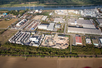 Zone industrielle Im Langgewan, société de transport Kube & Kubenz à Worms dans le département Rhénanie-Palatinat, Allemagne depuis l'avion