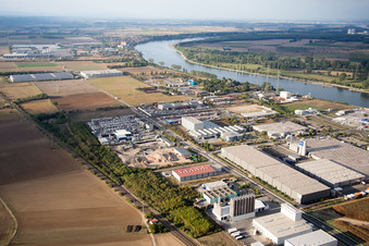 Photographie aérienne de Zone industrielle du Nord sur le Rhin à Worms dans le département Rhénanie-Palatinat, Allemagne