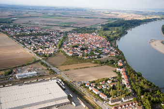 Photographie aérienne de Quartier Rheindürkheim in Worms dans le département Rhénanie-Palatinat, Allemagne