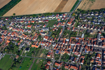 Vue aérienne de Speyerer Straße x Vollmersweilerer Straße à le quartier Schaidt in Wörth am Rhein dans le département Rhénanie-Palatinat, Allemagne