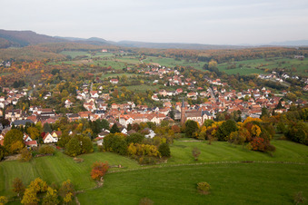 Niederbronn-les-Bains dans le département Bas Rhin, France depuis l'avion
