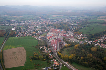 Vue aérienne de Reichshoffen dans le département Bas Rhin, France