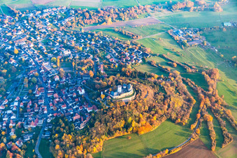 Vue aérienne de Veste de musée Otzberg à le quartier Hering in Otzberg dans le département Hesse, Allemagne