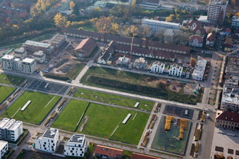 Vue d'oiseau de Salon des jardins d'État 2015 à Landau in der Pfalz dans le département Rhénanie-Palatinat, Allemagne
