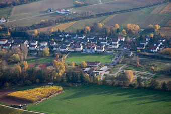 Photographie aérienne de Terrains de sport à le quartier Ingenheim in Billigheim-Ingenheim dans le département Rhénanie-Palatinat, Allemagne