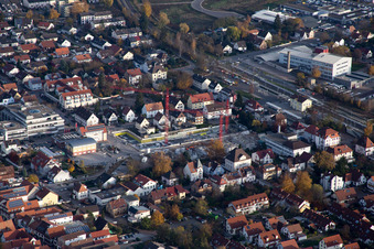 Vue d'oiseau de Au centre-ville" Nouveau bâtiment de RiBa GmbH entre Bismarck- et Gartenstr. à Kandel dans le département Rhénanie-Palatinat, Allemagne