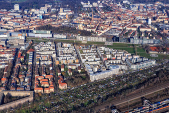 Vue aérienne de Quartier du Citypark entre Stuttgarter Straße et B10 à le quartier Südstadt in Karlsruhe dans le département Bade-Wurtemberg, Allemagne