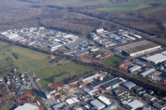 Vue aérienne de Rue Greschbach à le quartier Grötzingen in Karlsruhe dans le département Bade-Wurtemberg, Allemagne