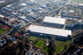 Vue aérienne de Hegel à le quartier Hagsfeld in Karlsruhe dans le département Bade-Wurtemberg, Allemagne
