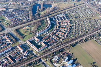 Vue aérienne de Rue Beuthener à le quartier Hagsfeld in Karlsruhe dans le département Bade-Wurtemberg, Allemagne