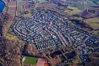 Vue aérienne de Du nord à le quartier Neuburgweier in Rheinstetten dans le département Bade-Wurtemberg, Allemagne