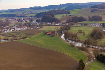 Vue aérienne de Quartier Schwaibach in Bad Birnbach dans le département Bavière, Allemagne