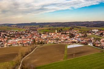 Vue aérienne de Bad Birnbach dans le département Bavière, Allemagne