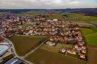 Vue d'oiseau de Bad Birnbach dans le département Bavière, Allemagne