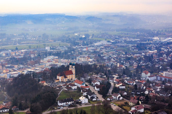 Photographie aérienne de Église de pèlerinage de Gartlberg à Pfarrkirchen dans le département Bavière, Allemagne