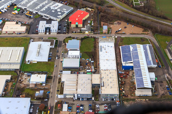 Vue aérienne de VIP-LASER, Herzog Etiketten KG, Pemat, RBM Rohrbacher Maschinen Anlagenbau GmbH et SERO GmbH à Rohrbach dans le département Rhénanie-Palatinat, Allemagne