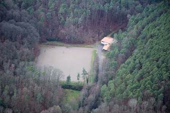 Vue aérienne de ASV à le quartier Gleishorbach in Gleiszellen-Gleishorbach dans le département Rhénanie-Palatinat, Allemagne