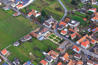 Vue oblique de Parc de l'Hôtel Schlössl Oberotterbach à Oberotterbach dans le département Rhénanie-Palatinat, Allemagne