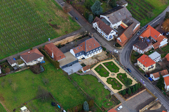 Parc de l'Hôtel Schlössl Oberotterbach à Oberotterbach dans le département Rhénanie-Palatinat, Allemagne hors des airs