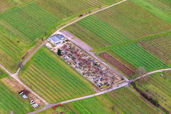 Vue aérienne de Cimetière à Oberotterbach dans le département Rhénanie-Palatinat, Allemagne