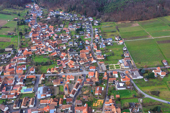 Vue aérienne de Guttenbergstrasse à Oberotterbach dans le département Rhénanie-Palatinat, Allemagne