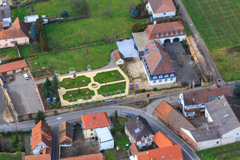Vue d'oiseau de Parc de l'Hôtel Schlössl Oberotterbach à Oberotterbach dans le département Rhénanie-Palatinat, Allemagne