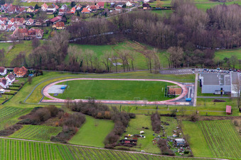Vue aérienne de Quartier Altenstadt in Wissembourg dans le département Bas Rhin, France