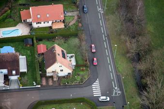 Vue d'oiseau de Quartier Altenstadt in Wissembourg dans le département Bas Rhin, France