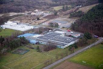 Vue aérienne de Conservatoire des transports à le quartier Altenstadt in Wissembourg dans le département Bas Rhin, France